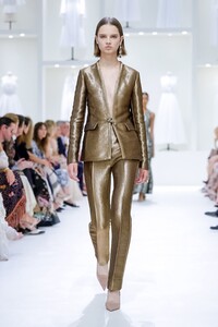 Dior-HC-AH2018-Paris-6643-1530544049.thumb.jpg.fbc4a648a556f091b39b462344640538.jpg
