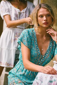 FLEETWOOD-SUNDRESS-GREENFIELDS-1_2048x2048.thumb.jpg.c2ca4693d37ee7daecd15b9a014448a3.jpg