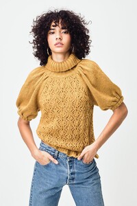 FRANCOISPUFFSLVSWEATER_MUSTARD_04.jpg