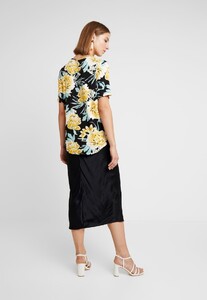 GID21D01M-Q12@10.jpg