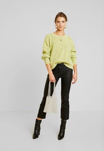 GL921I01S-M12@17.jpg
