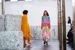 Gabriela-Hearst-RTW-FW20-New-York-43937-1581445621.thumb.jpg.c85b5347ccd5d3def1433e1d4c49a193.jpg
