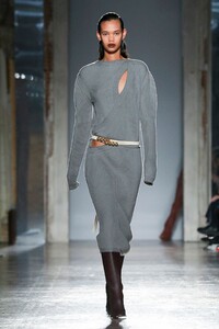 Gabriele-Colangelo-RTW-FW20-Milan-5803-1582369001.thumb.jpg.3cf2a1ceaacf5d117bcbe492a2a61dd0.jpg