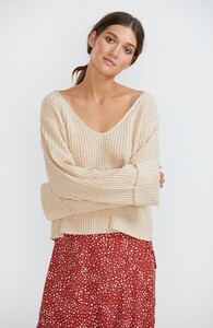 Harlow-V-Neck-Jumper_3.jpg