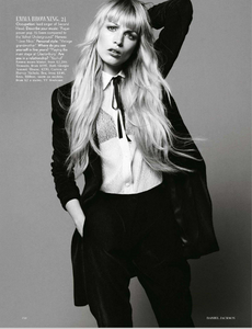 Jackson_UK_Vogue_November_2012_09.thumb.png.82af46c97dbe11f647d8fa037305b48a.png