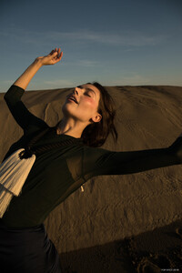 Jessica-Clements-Fashion-Gone-Rogue10.thumb.jpg.7a91b163a2cfadc8d83667b3138c5fc4.jpg
