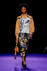 Kenzo-Men-Women-FW19-Paris-3861-1547991430.thumb.jpg.72d26d1803ffc971b5f90dd62dbf5cc2.jpg