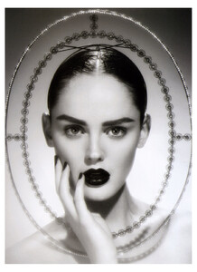 LisaCant_NumeroKR_issue4_Nov2008_ph_Luciana_Franco_002.jpg