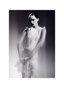 LisaCant_NumeroKR_issue4_Nov2008_ph_Luciana_Franco_005.jpg