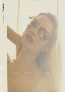 McCartney_Stella_McCartney_Eyewear_Spring_Summer_2004.thumb.png.1a5684a6a3b67fb23d5f368574fd4194.png