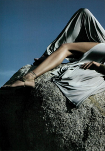 Meisel_Calvin_Klein_Collection_Spring_Summer_2005_01.thumb.png.0b3fd5345f365760dff140f6e15b4042.png