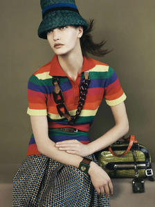 Meisel_Prada_Spring_Summer_2005_07.thumb.png.1738c2903385281c4fa5a841c6e05d2d.png