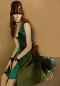 Meisel_Prada_Spring_Summer_2005_11.thumb.png.65d8bf85ef889cb0dd6f5a0b7a95c67c.png