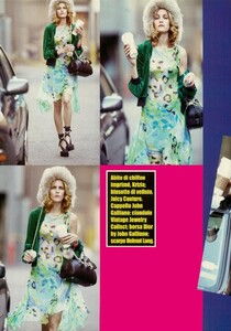 Meisel_Vogue_Italia_January_2005_55.thumb.jpg.09aac19f60256c1f253df1c92d0602ae.jpg