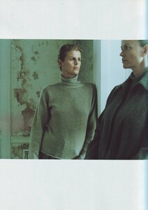 Meisel_Vogue_Italia_November_1999_11.thumb.jpg.a752713bf42c40a02aa1713d7ccad289.jpg