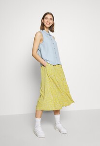 NM321E0B2-K11@7.jpg
