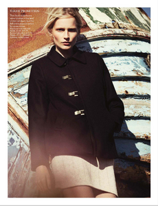 Noni_UK_Vogue_November_2012_Supplement_12.thumb.png.85442e7befc2ce9e397b968d2a8cd391.png