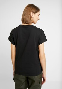 ON321D1ZG-Q11@5.jpg