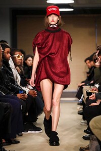 Public-School-RTW-FW17-New-York-1684-1486899285.thumb.jpg.e1a3aae4d61eef18f2710bd98a7fe461.jpg