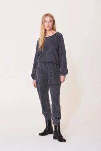 ROWIE_Postcards-A_W_Clara-Trackpant_Stonewash_009.jpg