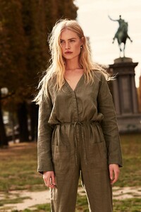 ROWIE_Postcards-A_W_Raphy-Jumpsuit-Khaki_098.jpg