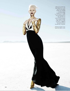 Reveriego_Vogue_Spain_October_2012_01.thumb.png.e3fdaac08ed0c9caeca0a83bd47b62b0.png