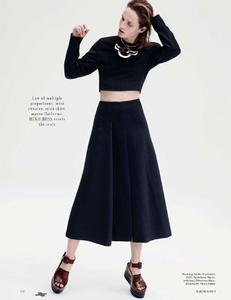 Sadli_UK_Vogue_August_2014_09.thumb.png.90cbf68caac53c0c96cb6045dad5cb6f.png