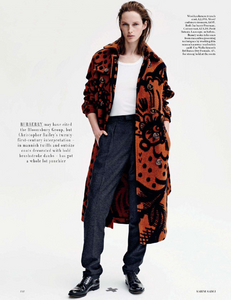 Sadli_UK_Vogue_August_2014_13.thumb.png.1f8b41022aea8822626b3732445ac0c7.png