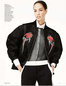 Sadli_UK_Vogue_November_2012_10.thumb.png.50575ffed49ae657ab01b4ceb0141a69.png