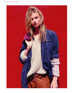 Sadli_Vogue_Paris_August_2011_02.thumb.png.0cd33bce88d1d32413abdbf8d2928a37.png