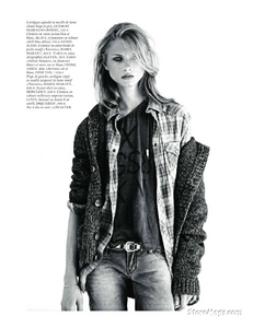 Sadli_Vogue_Paris_August_2011_06.thumb.png.e53f18894a381bbd6d4768b2faeed632.png