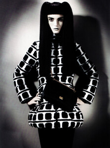 ScansGallery_com_AnnaMariaUrayevskaya_Numero86_12.jpg
