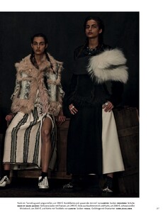 Sgura_Vogue_Germany_December_2015_16.thumb.jpg.80410434fe54945ff5711f69c9e4a573.jpg