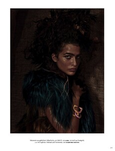 Sgura_Vogue_Germany_December_2015_18.thumb.jpg.f0ac79922ba8cd44b2541cb0cab0b16a.jpg