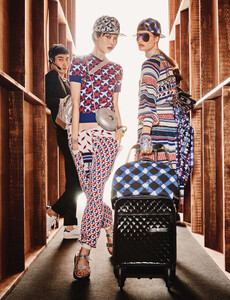 Sgura_Vogue_Germany_February_2016_10.thumb.jpg.2614374ff7b9eba8a9b0516b609168d1.jpg