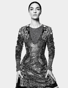 Sgura_Vogue_Germany_February_2016_15.thumb.jpg.41a066c2dfbf8af462374efed8847389.jpg