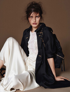 Sgura_Vogue_Germany_February_2016_16.thumb.jpg.c5ae755c7c2f9f68cce8530210385fd6.jpg
