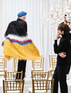 Sgura_Vogue_Germany_February_2016_28.thumb.jpg.2474123edb7bc14095e2f5b675bd35a3.jpg