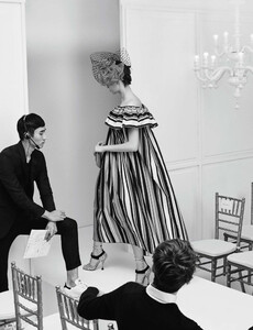 Sgura_Vogue_Germany_February_2016_32.thumb.jpg.a3ad159be96cd59ef82db8d64e25900b.jpg