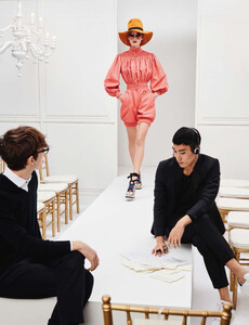 Sgura_Vogue_Germany_February_2016_38.thumb.jpg.b131bcff1a6982d4e6d7c8fb62356673.jpg