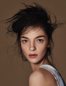 Sgura_Vogue_Germany_February_2016_60.thumb.jpg.725422ea1e19c564285526cfb987233e.jpg