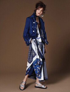 Sgura_Vogue_Germany_February_2016_62.thumb.jpg.b8f13b00a3ab5377232354d8b5ab3828.jpg