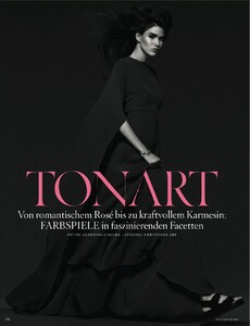 Sgura_Vogue_Germany_January_2016_01.thumb.jpg.b8e6fa0f5f35ba65d3d030db9aea9317.jpg