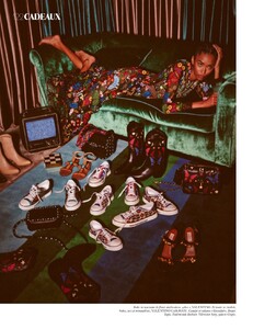 Sgura_Vogue_Paris_December_2015_11.thumb.jpg.c2a45380439b7915538bb9726f6a0697.jpg