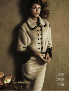 Sgura_Vogue_Spain_October_2012_03.thumb.png.1d998773dc7c45e62abea7e4628eba9f.png