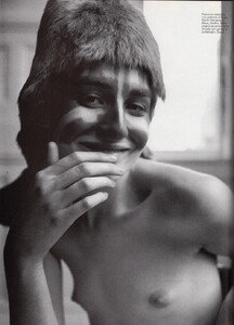 Shape_Meisel_Vogue_Italia_July_1997_11.thumb.jpg.e9aae605b232105452179954e466fdf8.jpg