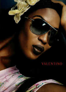 Testino_Valentino_Eyewear_Spring_Summer_2004.thumb.png.0a6e19c62ac4a58768014cfa1724a89b.png