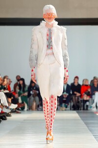 Thom-Browne-RTW-SS19-Paris-1277-1538317507.thumb.jpg.d9b8843ecf2c9d362c37b62bc034e679.jpg