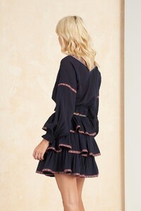 Tigerlily-Aymara-Longsleeve-Crop-Top-Midnight_T393030_2.jpg