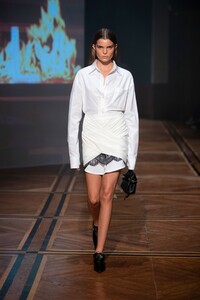 UNRAVEL-PROJECT-RTW-SS20-Paris-1001-1569421895.thumb.jpg.530423bfb7d478d20ada82d7c99fdb40.jpg